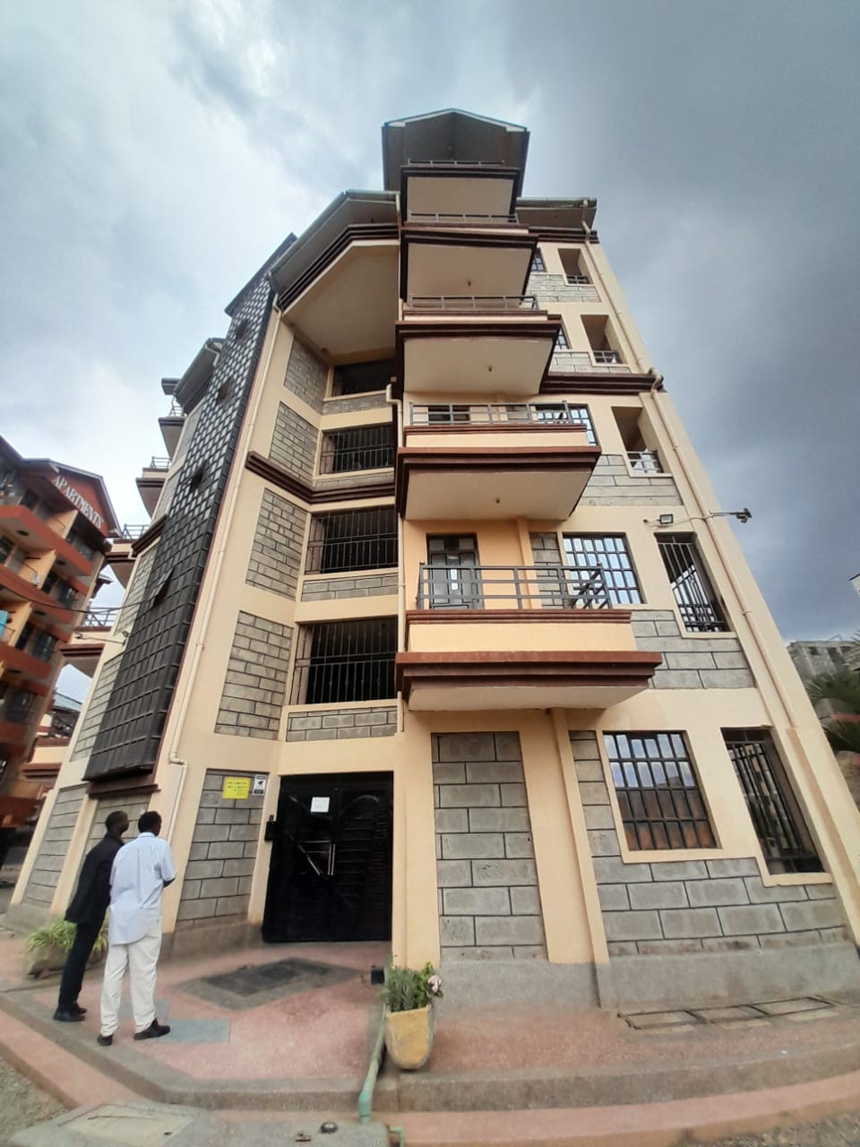 cheap ensuite rooms in Juja with DSTV