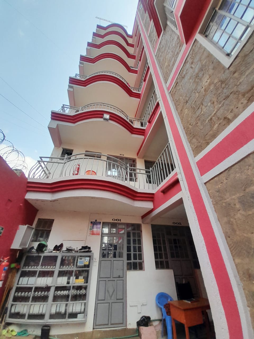 self-contained apartments in Juja with borehole and county water